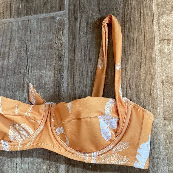 Carolina K Carmel bikini top - Picture 9 of 16